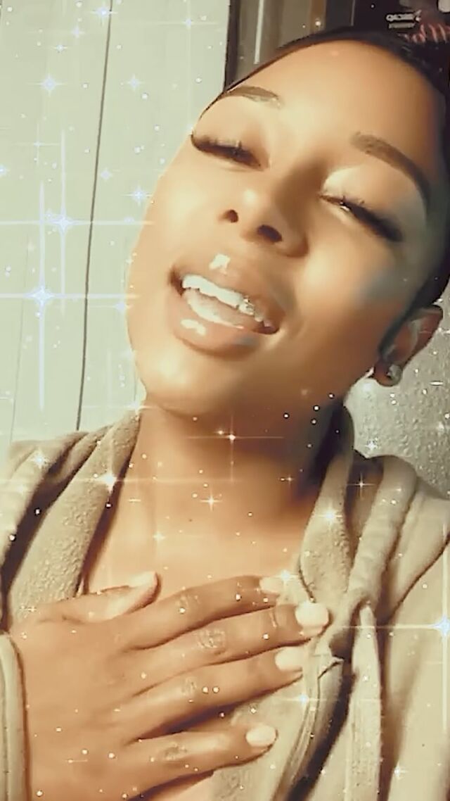 5 years ago to the day, when we all got to collaborate with @victoriamonet 

#createFearlessly